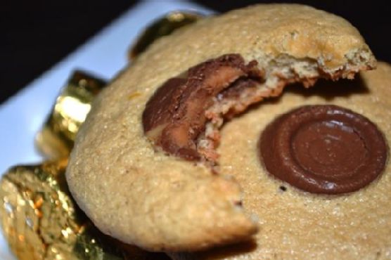 Brown Sugar Sponge Cookie w/ Chocolate Covered Caramels