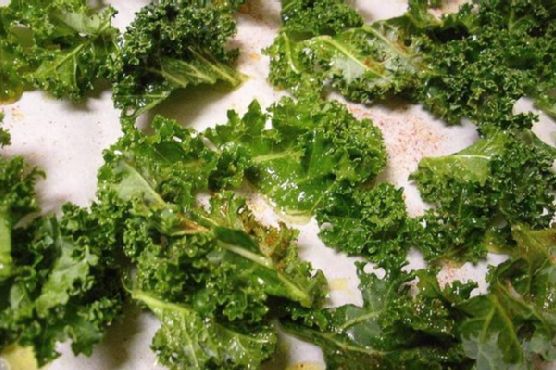 Garlicky Roasted Kale