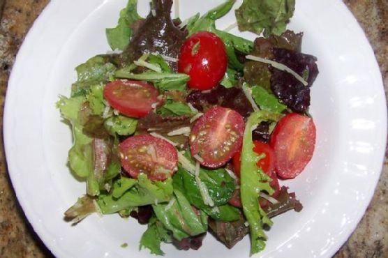 Green Side Salad With Sweet and Spicy Basil Vinaigrette