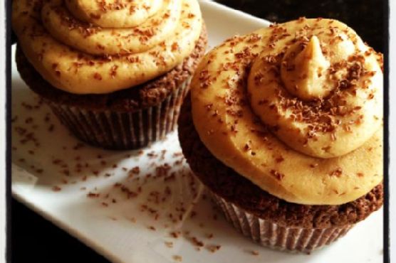Nutella Cupcakes & Peanut Butter Frosting
