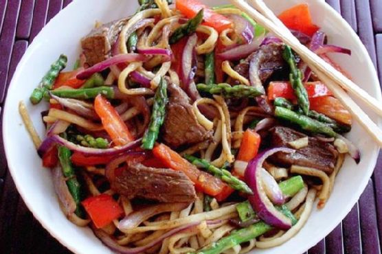Spicy Beef, Pepper & Asparagus Udon Noodles